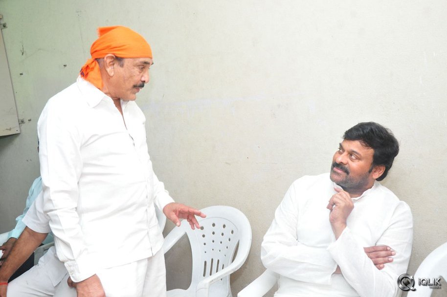 Celebrities-Pay-Homage-To-Edida-Nageswara-Rao